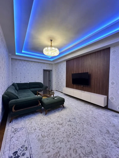 2-комн. квартира, 7 этаж, 75 м², ОВИР, Султанбей, Центр, Улица Мирзо Турсунзаде, Район Шохмансур