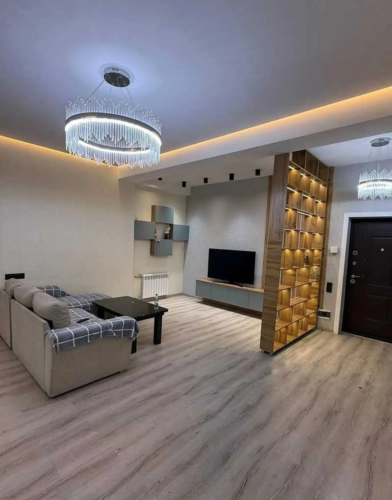 3-комн. квартира, 8 этаж, 110м², Стадион Спартак, Роддом - 1