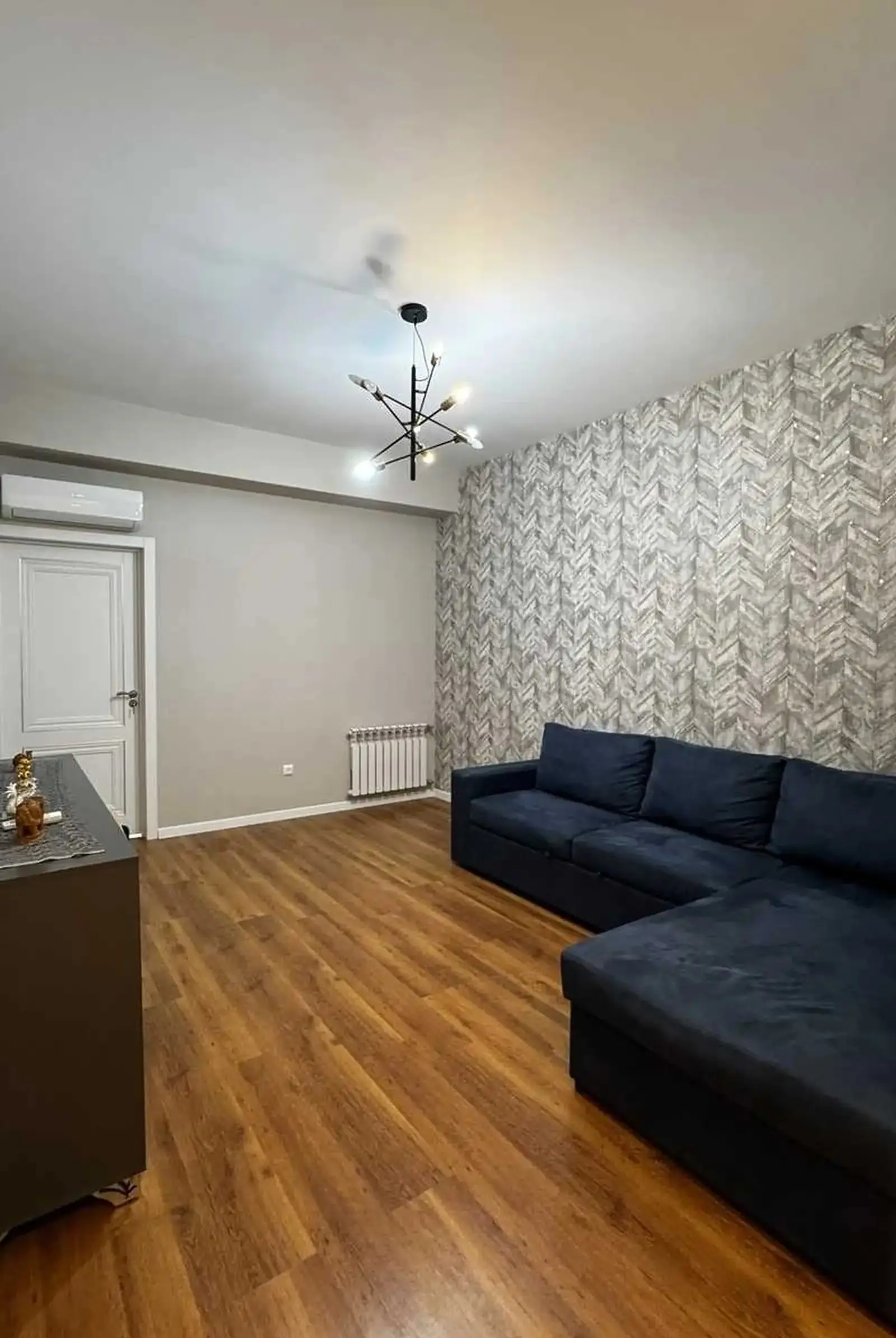 2-комн. квартира, 16 этаж, 50м², Шохмансур