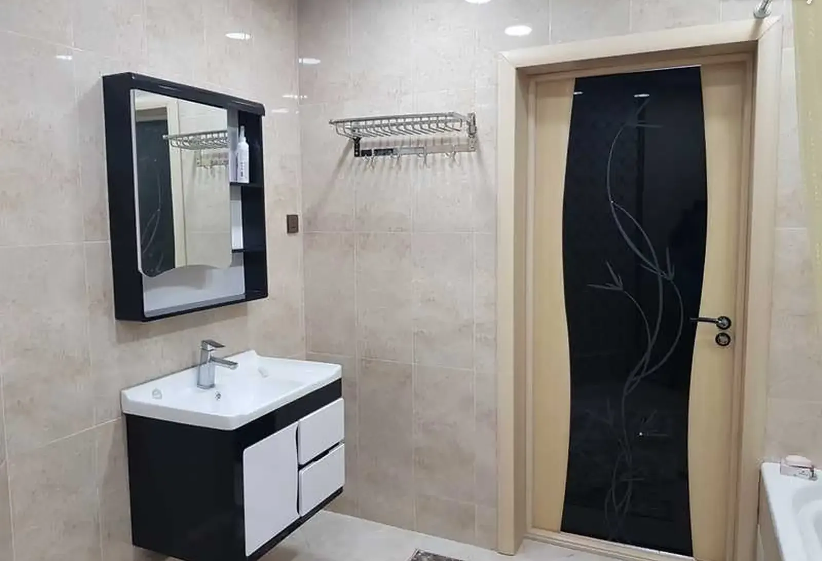 4-комн. квартира, 4 этаж, 130м², И.Сомони