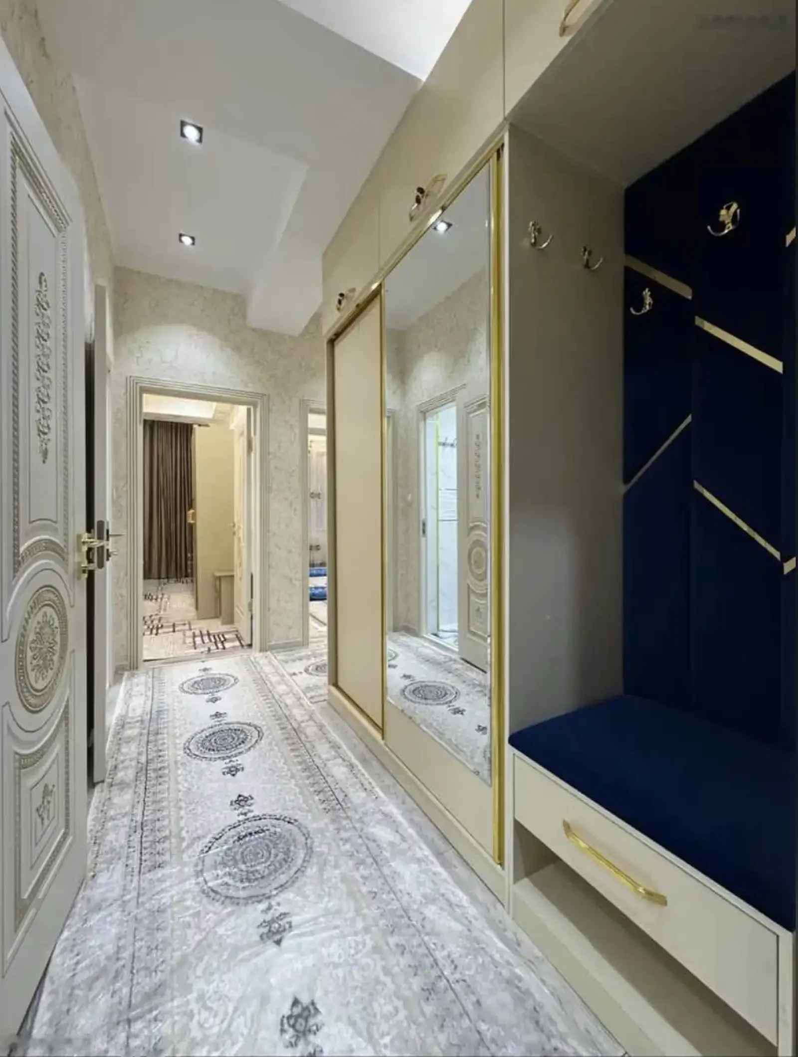 2-комн. квартира, 10 этаж, 62м², Славянский