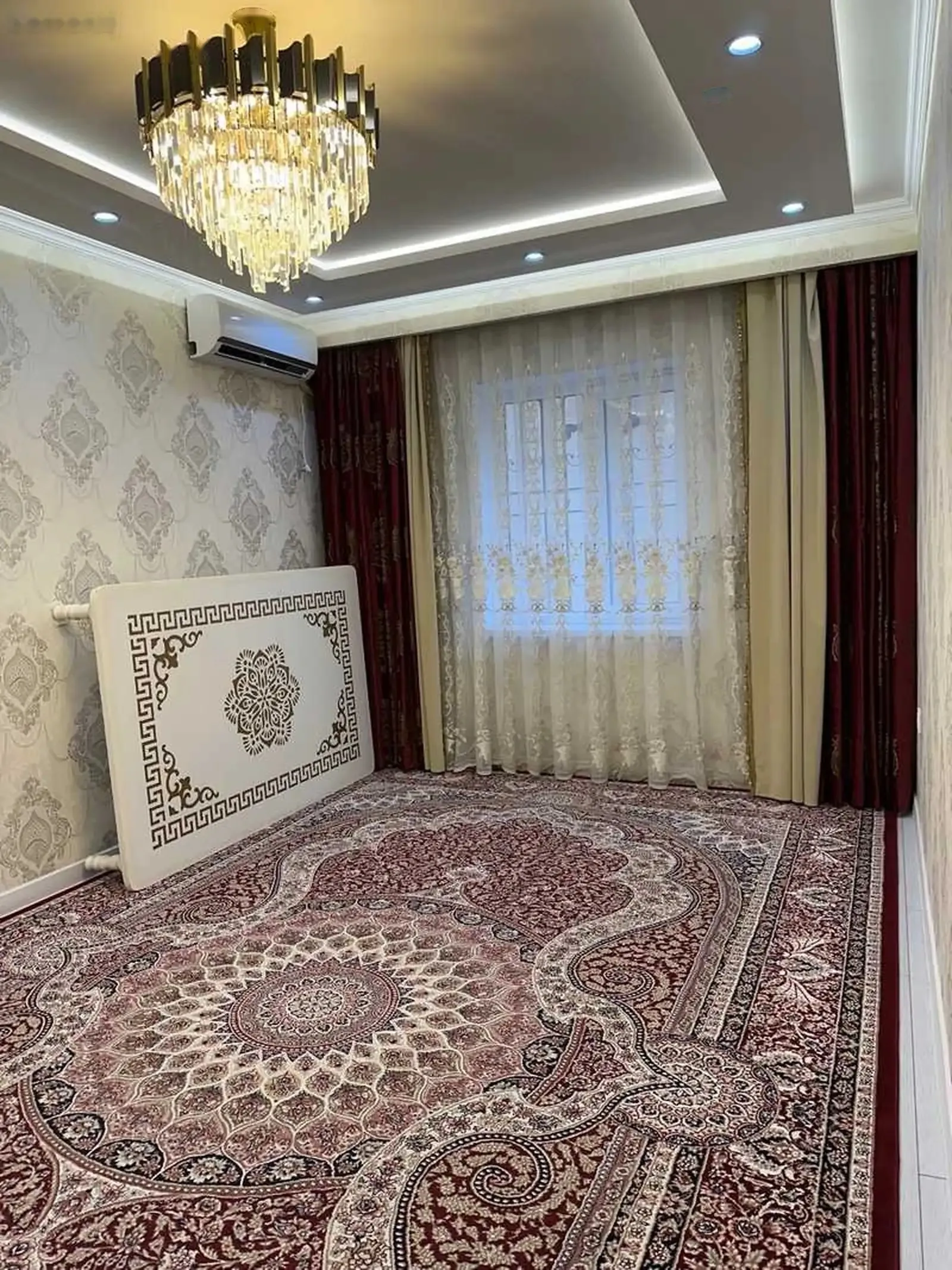 2-комн. квартира, 1 этаж, 50м², Фирдавси