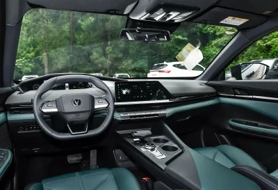 Changan UNI-V, 2025