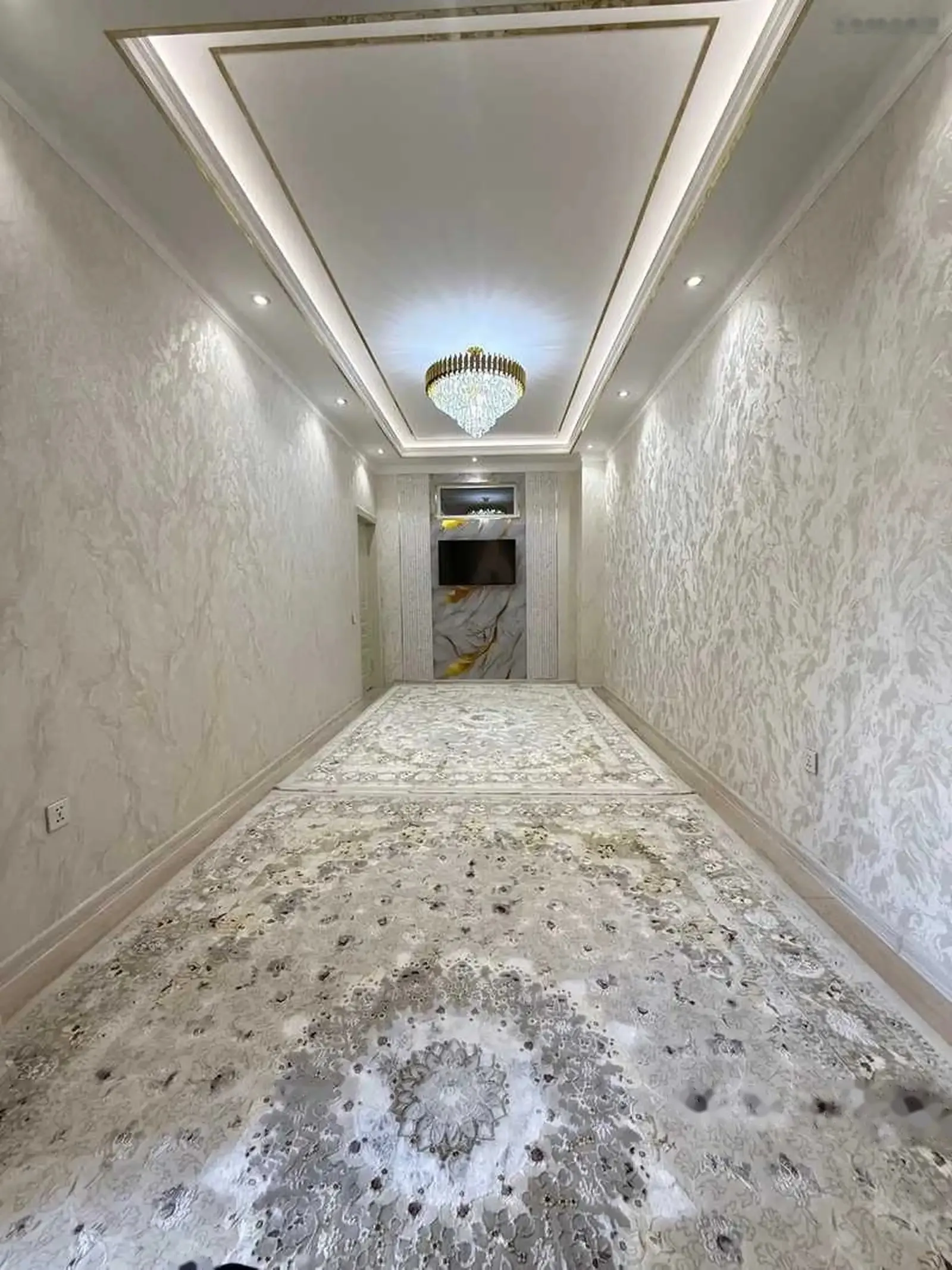 2-комн. квартира, 5 этаж, 60м², 82мкр