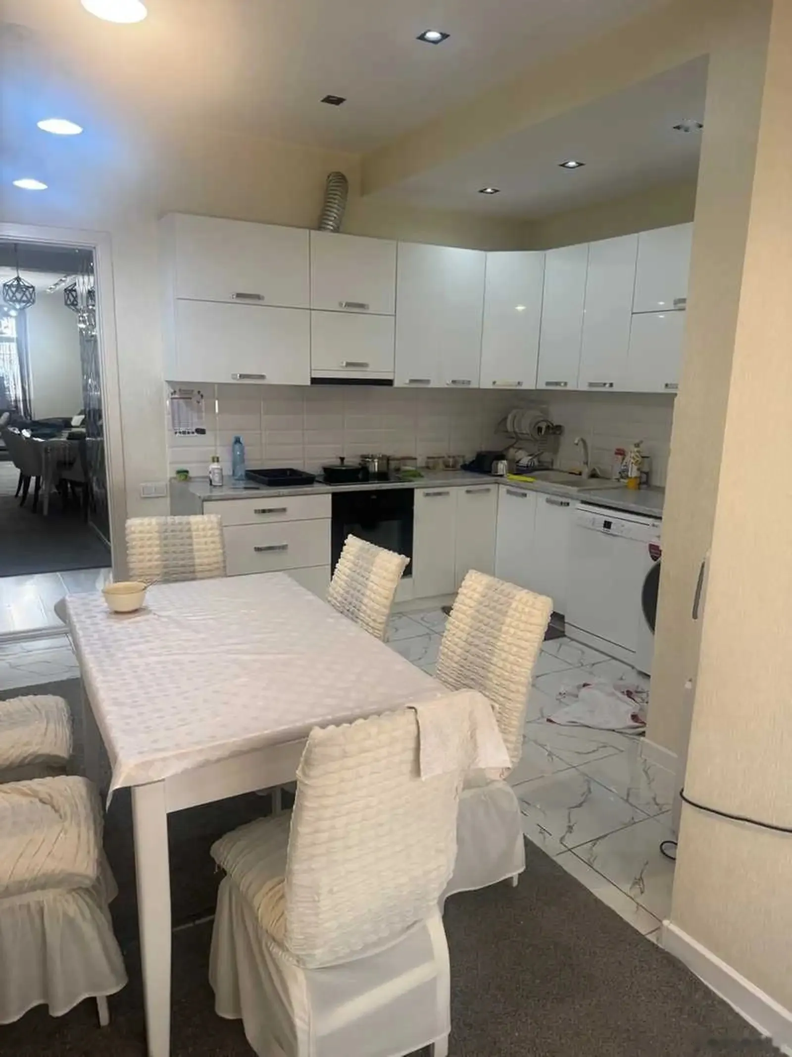2-комн. квартира, 5 этаж, 130м², Садбарг