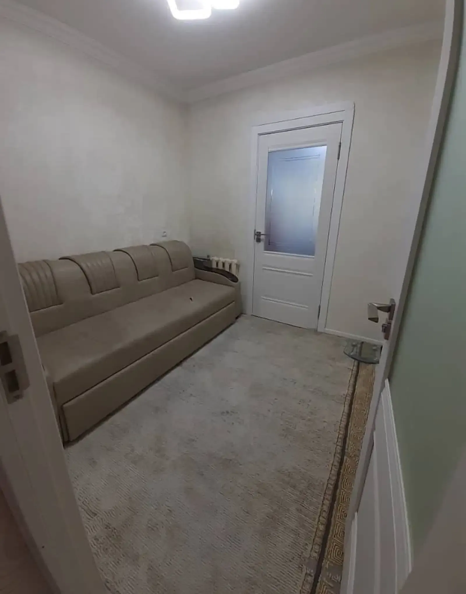 3-комн. квартира, 4 этаж, 70 м², Сино 103мкр