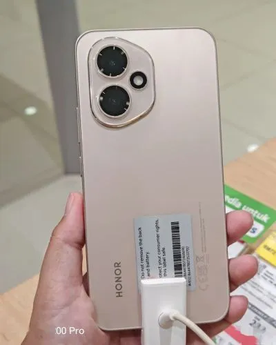 HONOR 600
