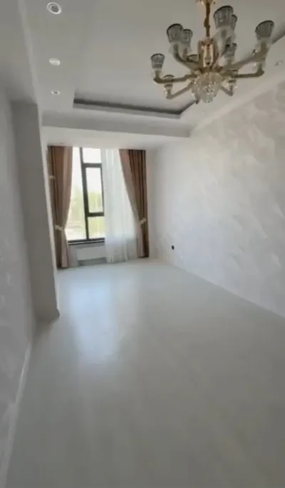 3-комн. квартира, 2 этаж, 74 м², 112мкр, Наздики Пайкар