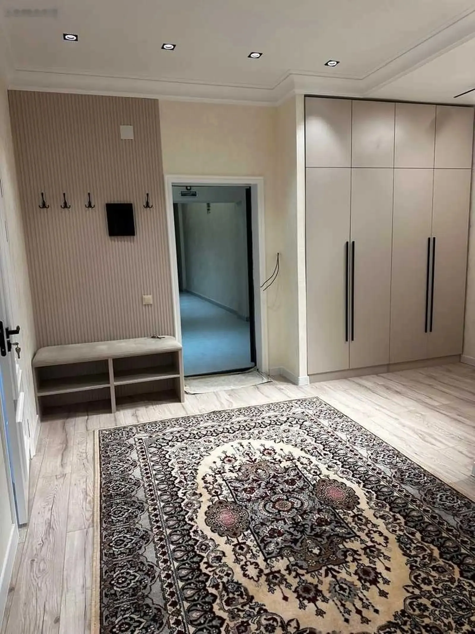 2-комн. квартира, 13 этаж, 80м², пещи паруи ботаники