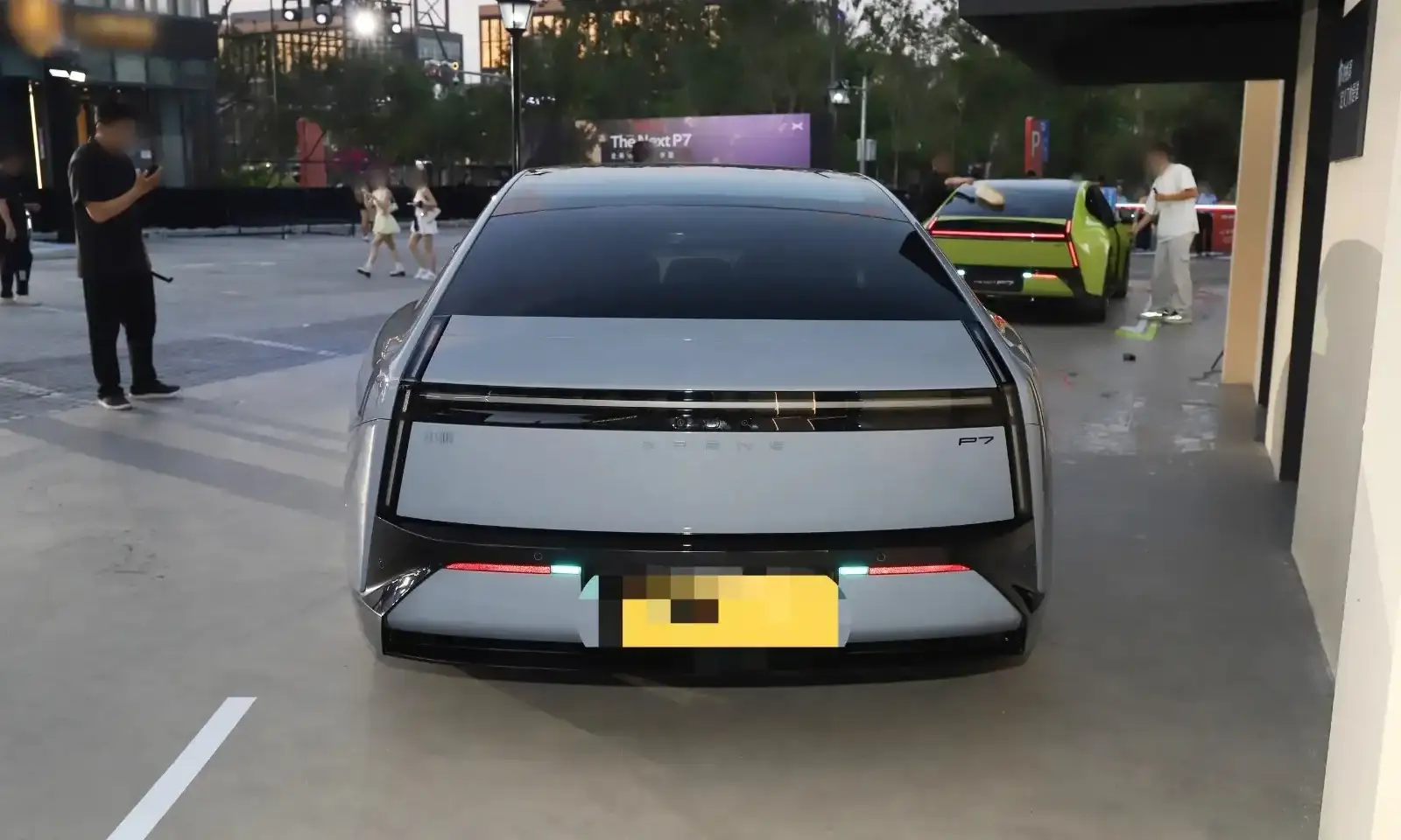 Xpeng P7,