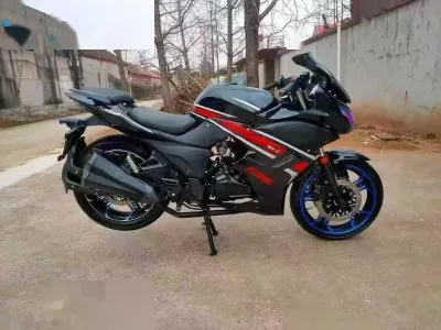 Мотоцикл 200 сс