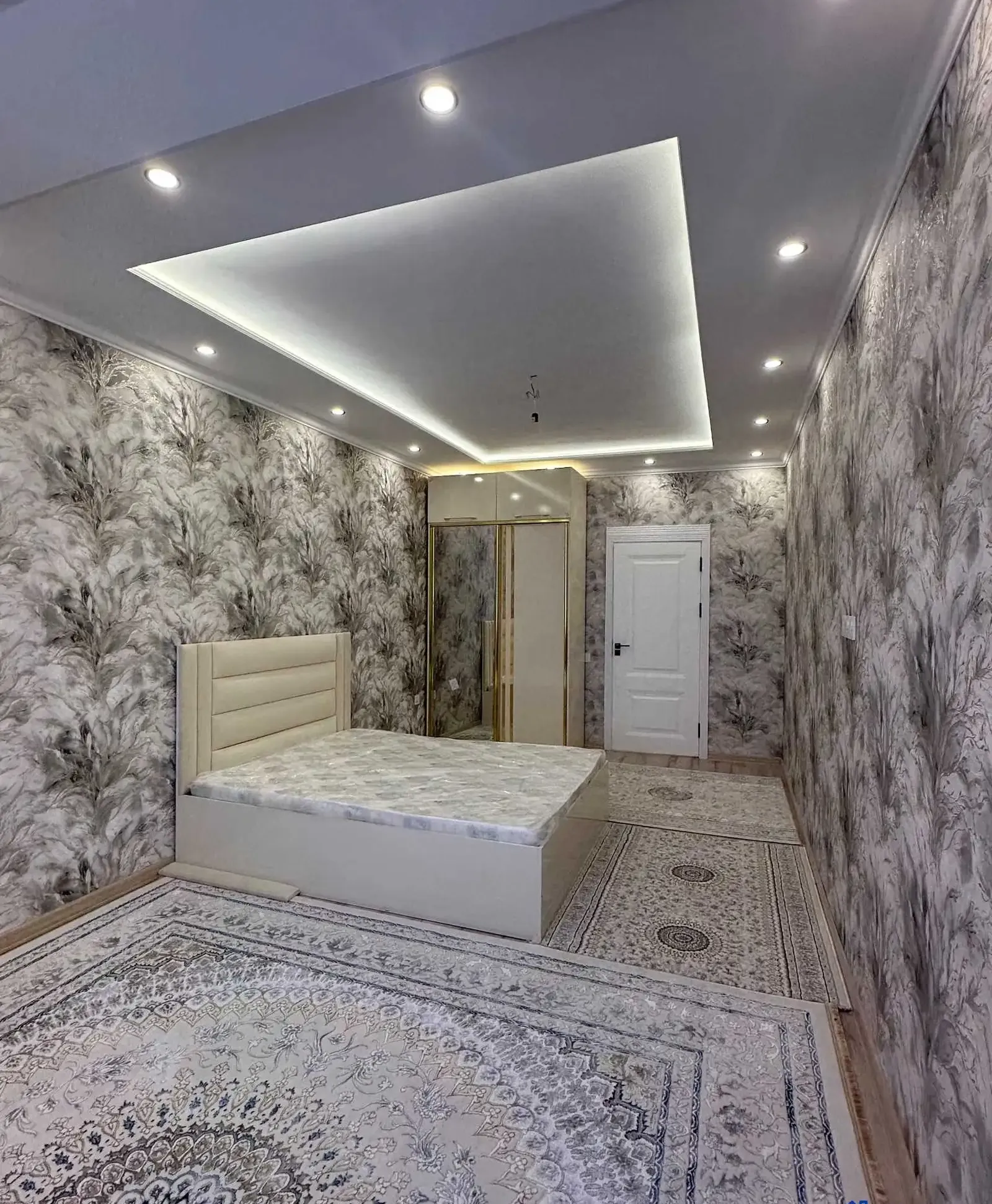 2-комн. квартира, 14 этаж, 76 м², Шохмансур