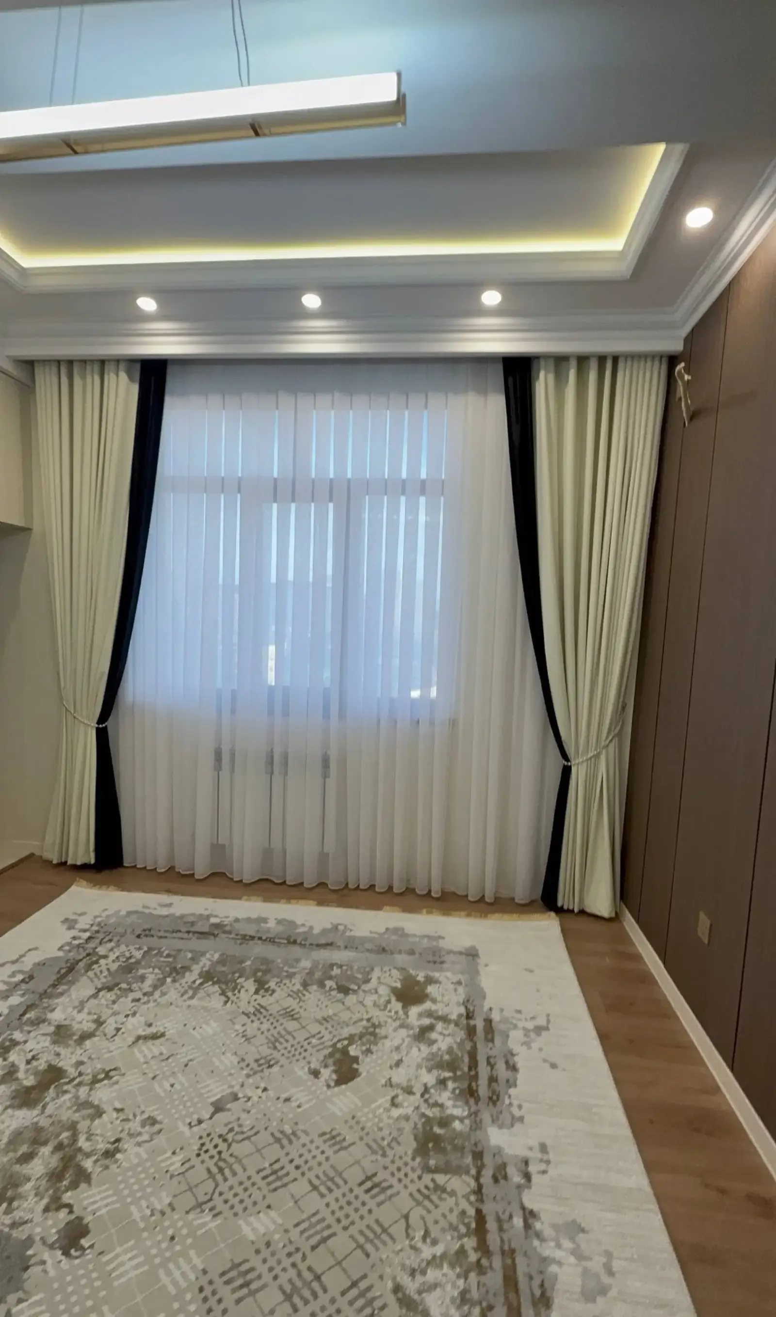 3-комн. квартира, 4 этаж, 93 м², Сино, Цирк, кольцевой Профсоюза