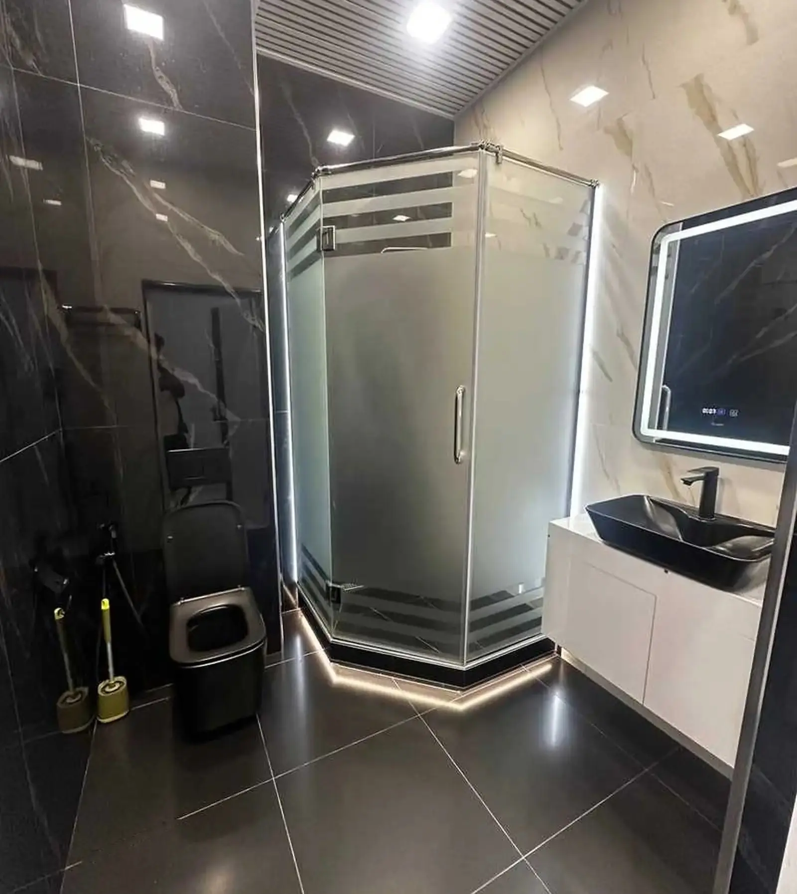 2-комн. квартира, 10 этаж, 70м², 102 мкр