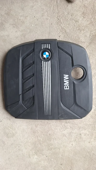 Крышка моторa BMW F10 — миниатюра 2