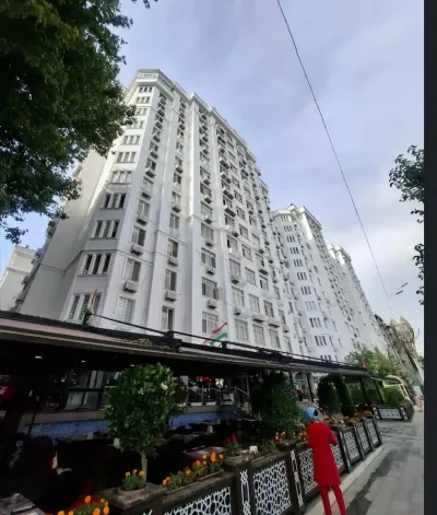 3-комн. квартира, 2 этаж, 130м², Сомони