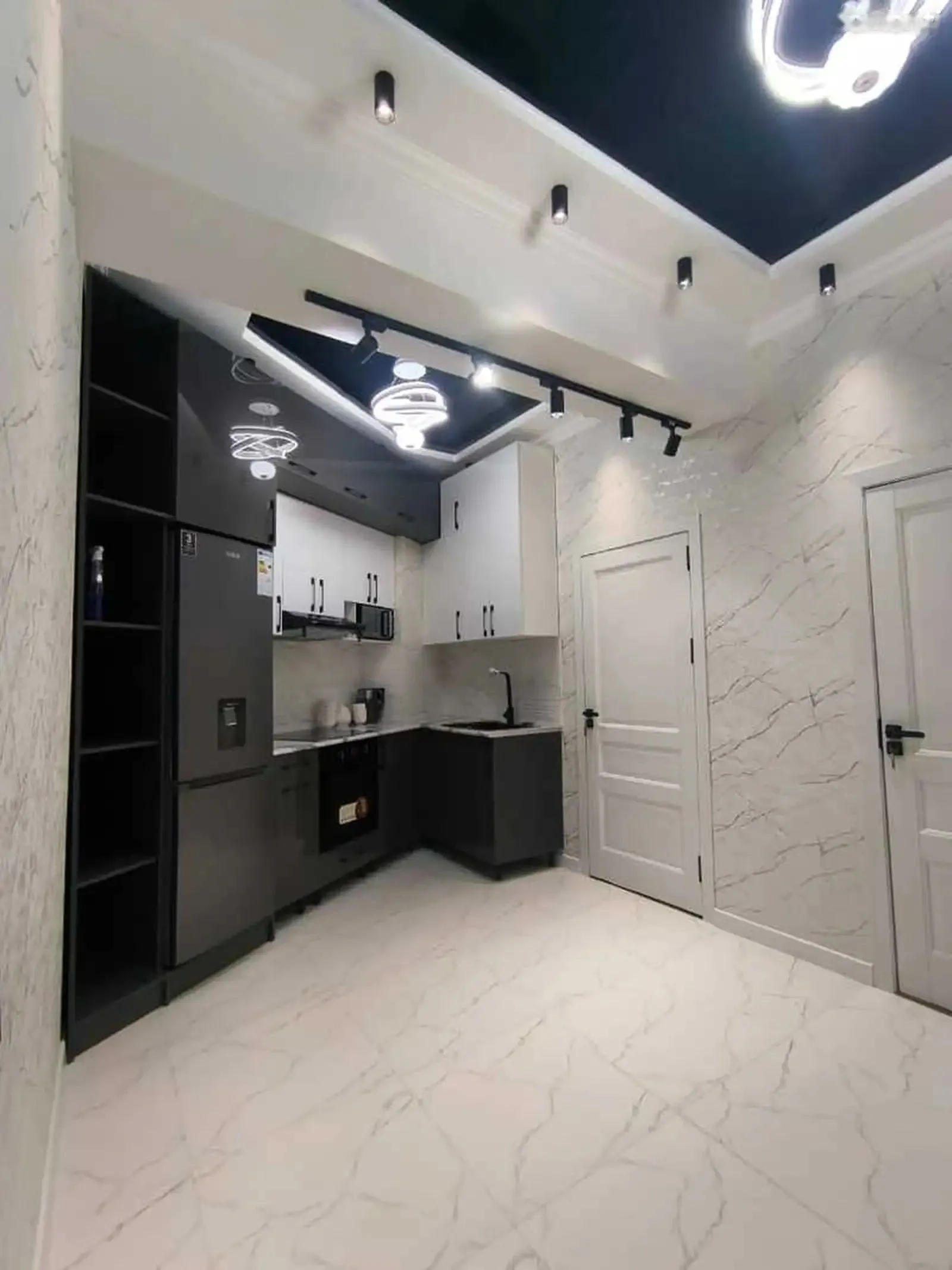 2-комн. квартира, 20 этаж, 72м², Дом печати
