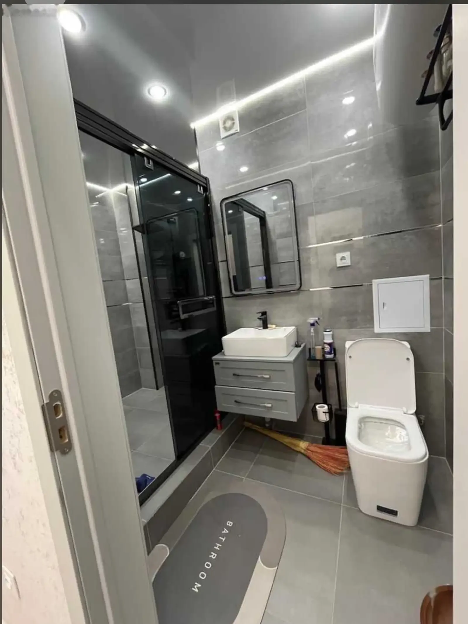 2-комн. квартира, 6 этаж, 72м², Овир