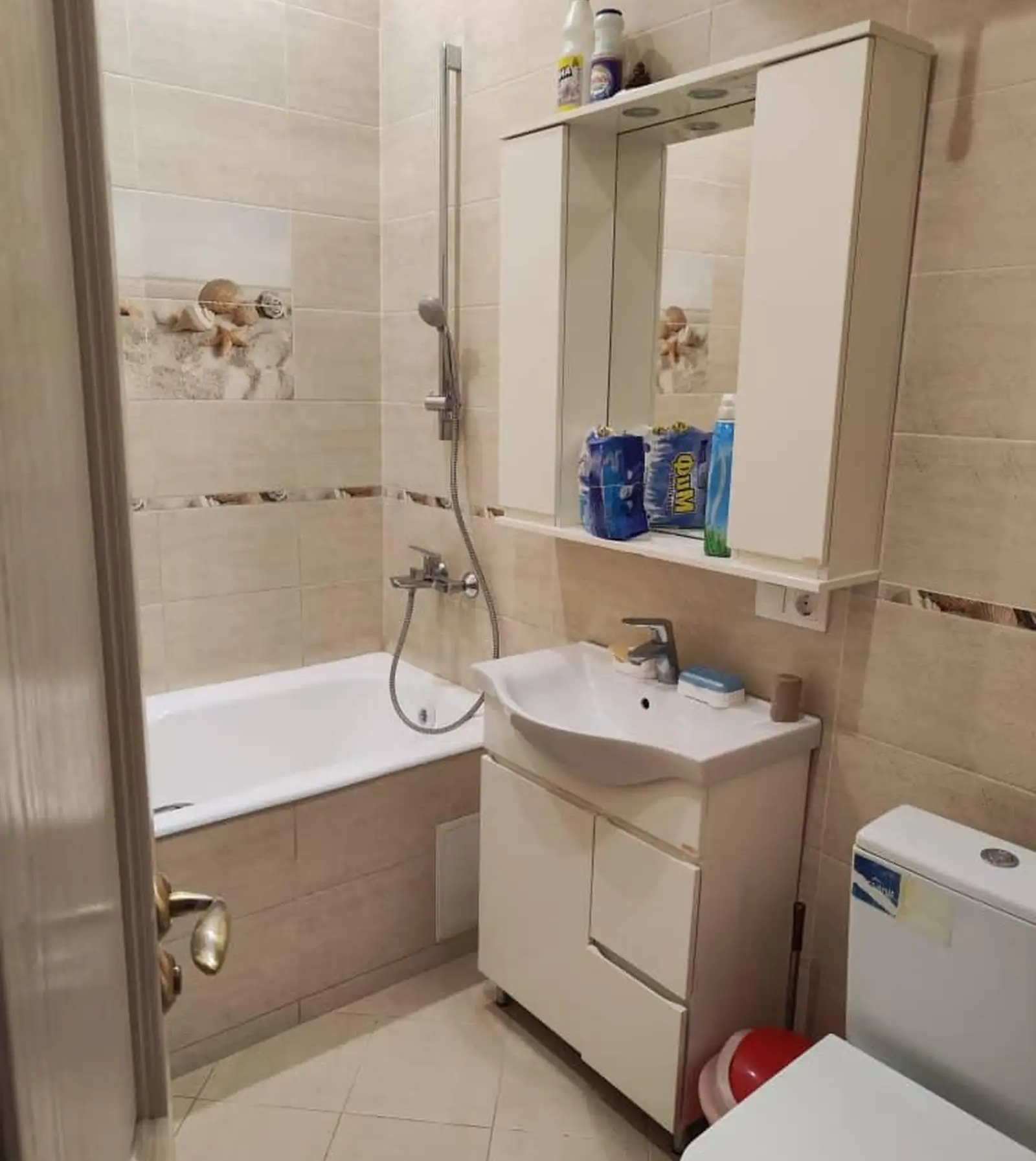 3-комн. квартира, 7 этаж, 90м², И. Сомони, Славянский, пушти загс