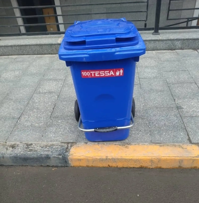 Мусорный бак Tessa 100л