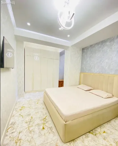 2-комн. квартира, 11 этаж, 65м², сино