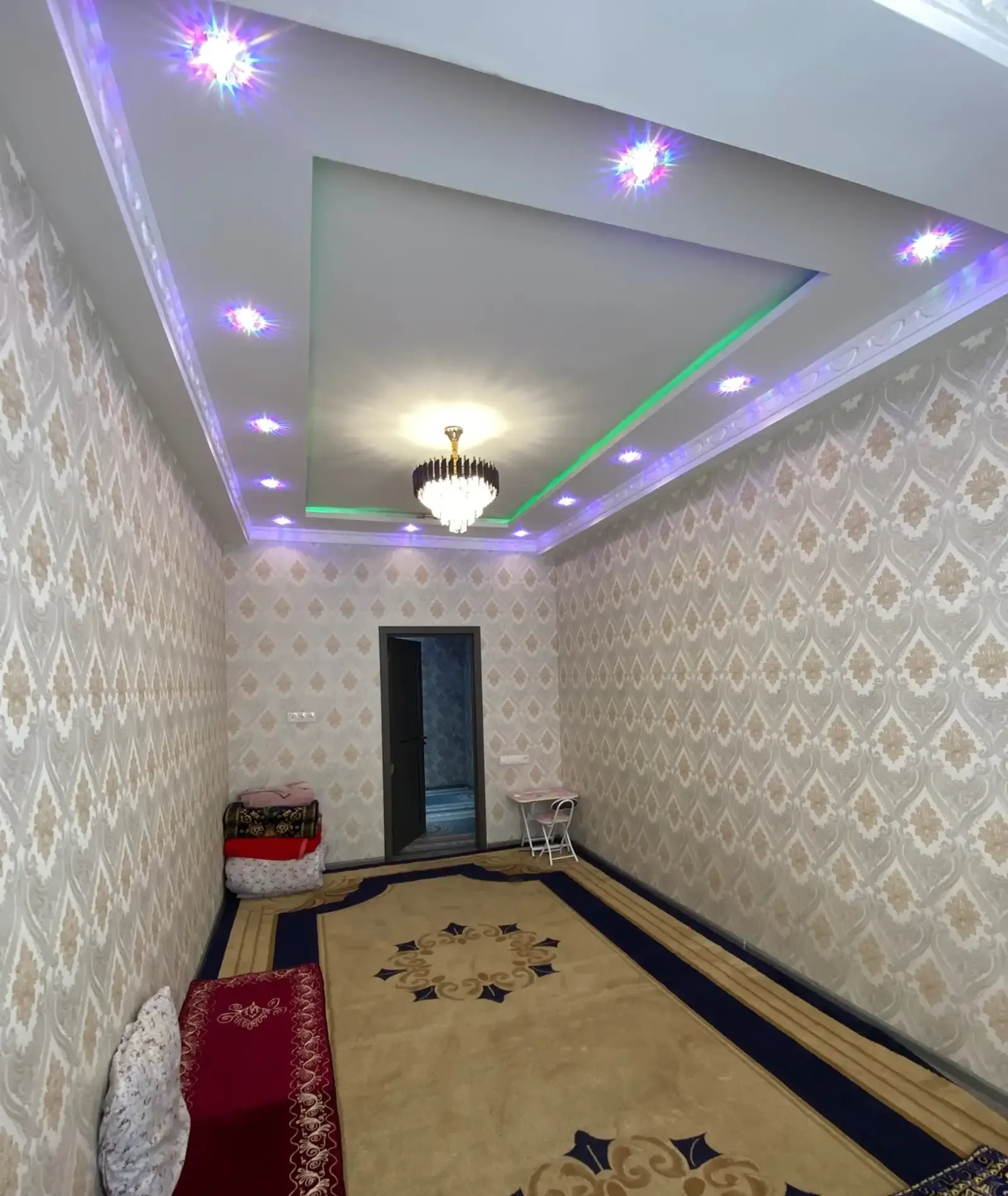 3-комн. квартира, 2 этаж, 90 м², Гипразем