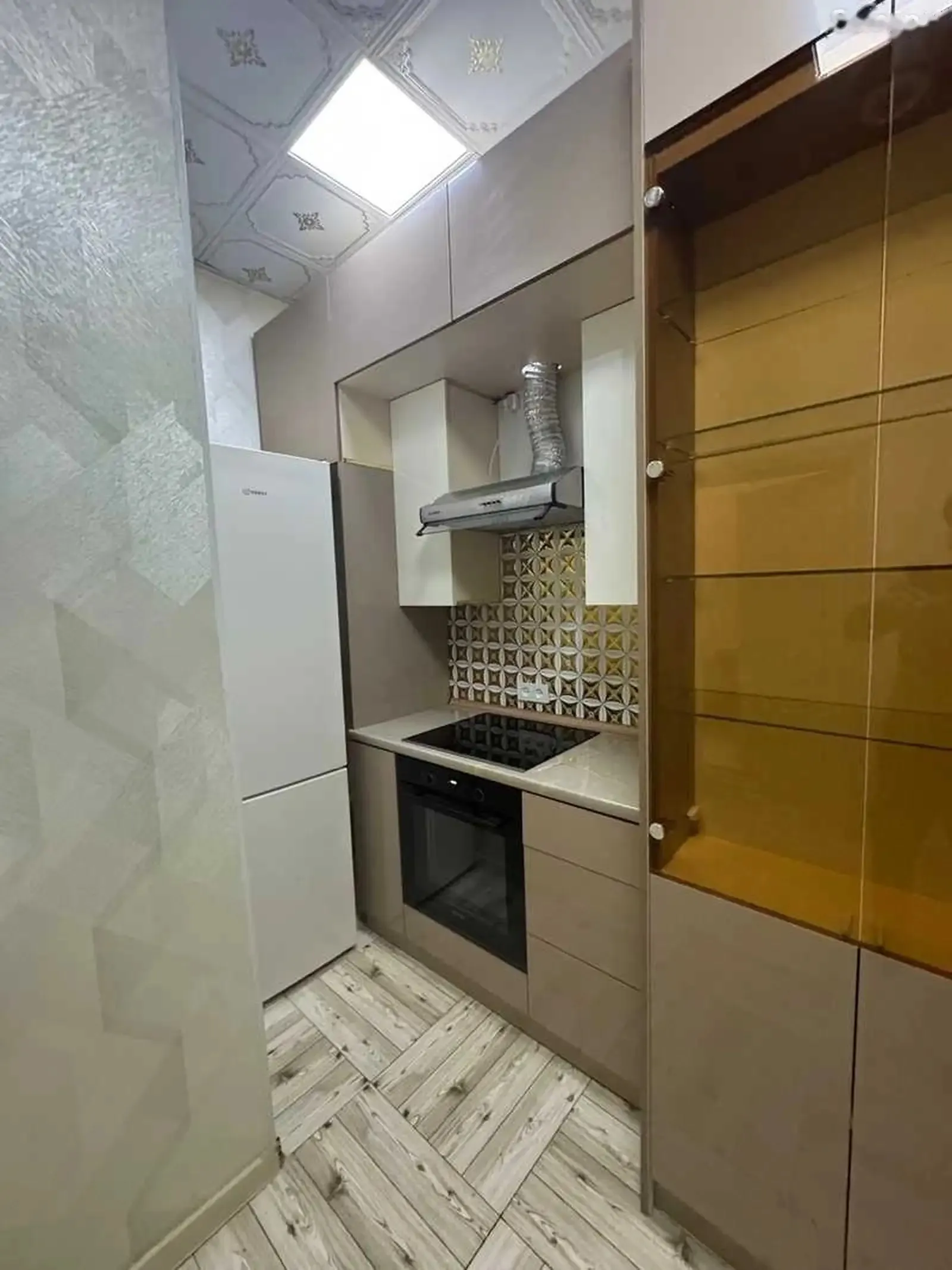 3-комн. квартира, 6 этаж, 100м², Хилтон