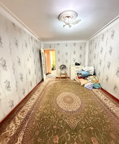 3-комн. квартира, 1 этаж, 58 м², 101мкр. перед эстокадой 82мкр