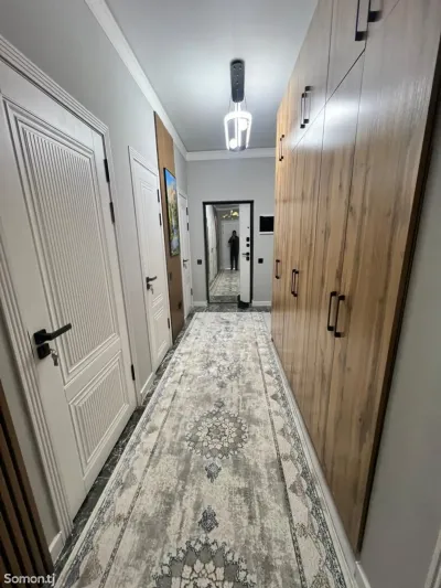 2-комн. квартира, 8 этаж, 77м², Спартак