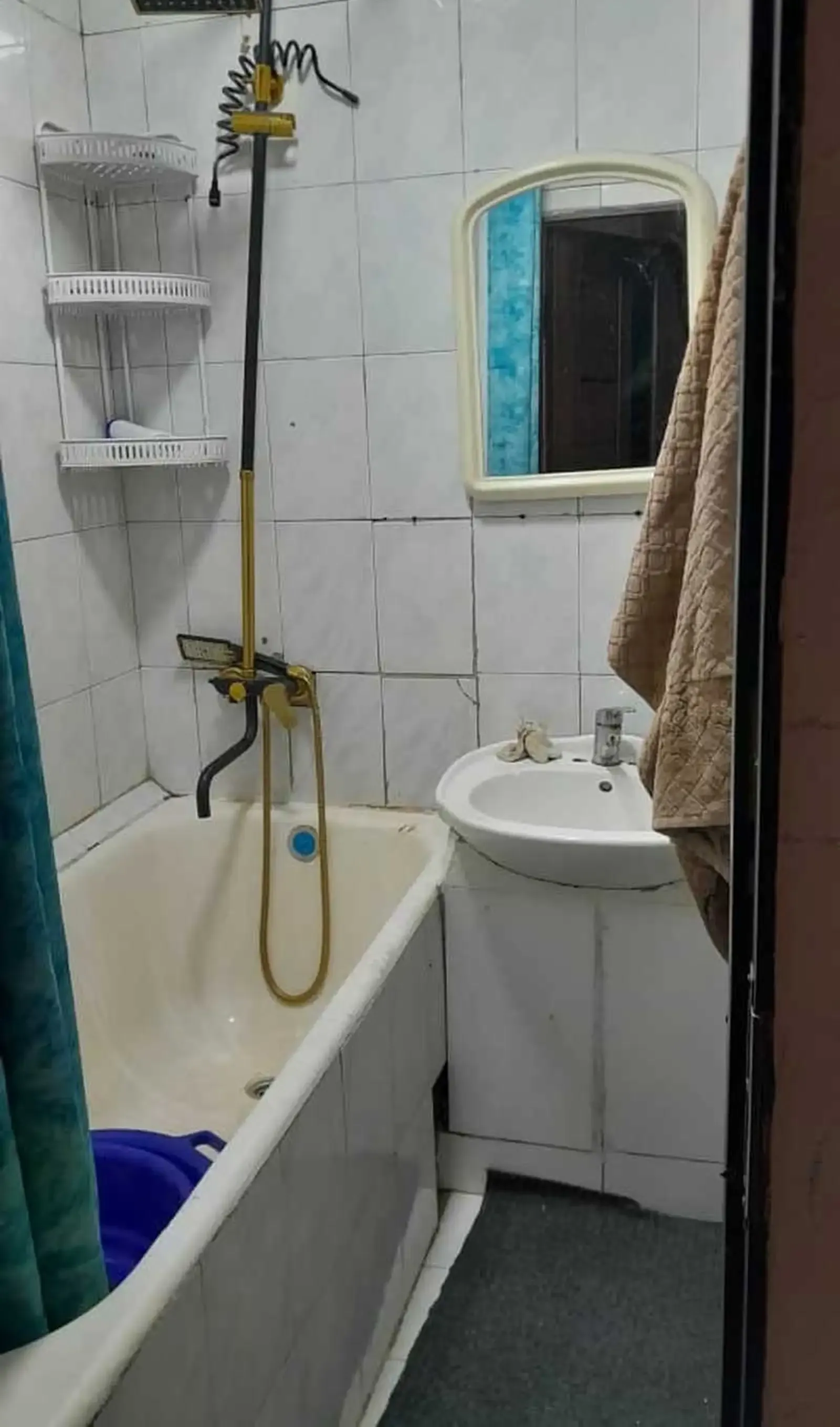 2-комн. квартира, 2 этаж, 65м², Профсоюз. Ёвар