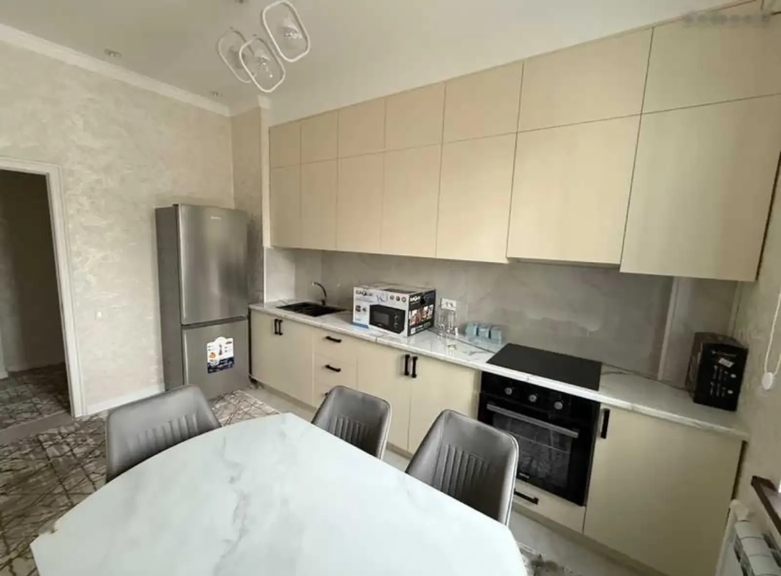 3-комн. квартира, 6 этаж, 100м², Шохмансур Танка
