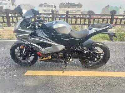 Мотоцикл BMW200 RR