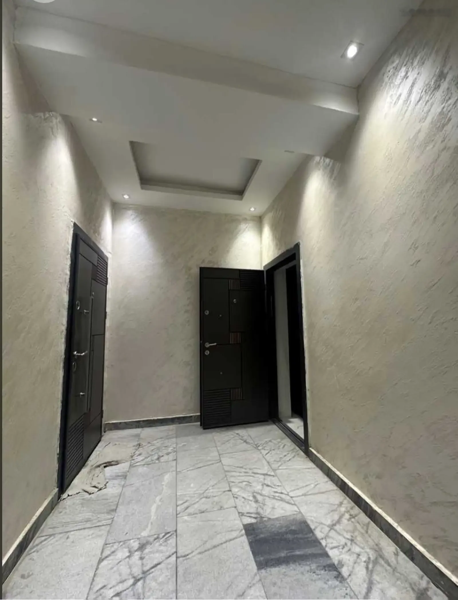 3-комн. квартира, 10 этаж, 100м², Голубой экран