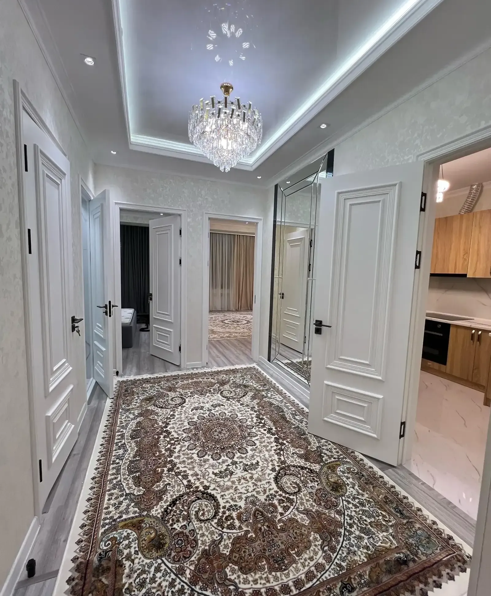 2-комн. квартира, 10 этаж, 65м², Шохмансур/Айни