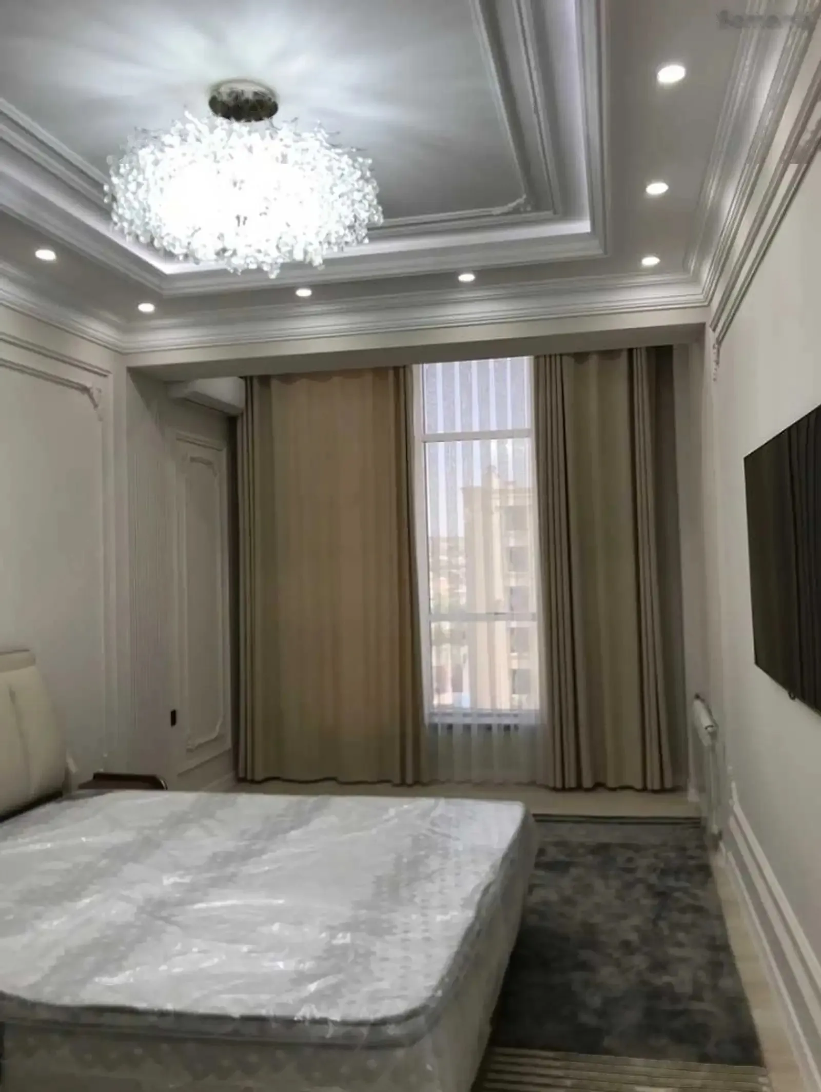 2-комн. квартира, 15 этаж, 80м², Шохмансур
