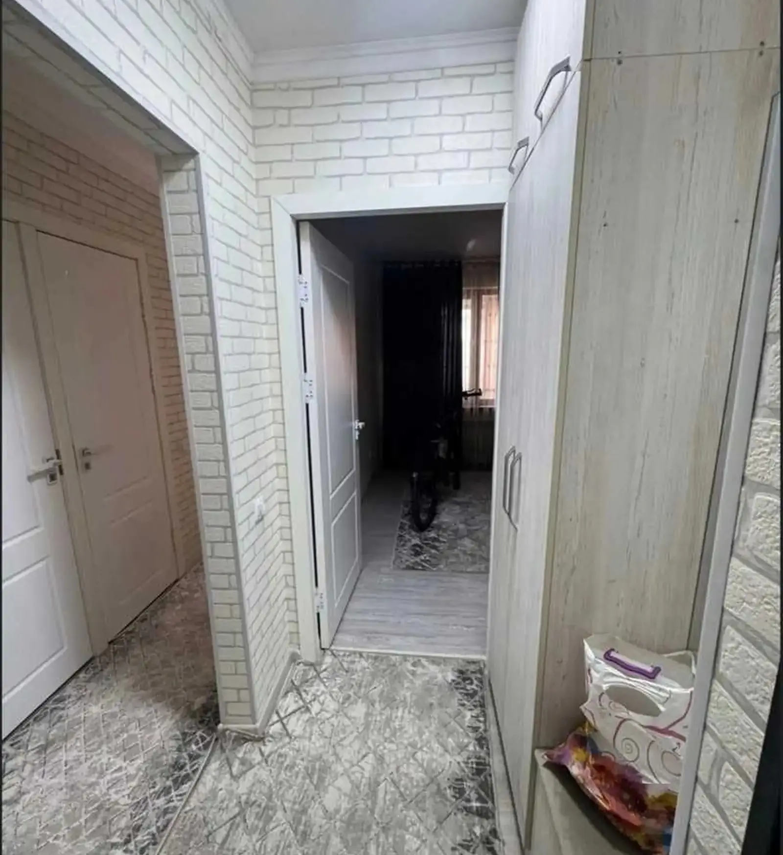 3-комн. квартира, 3 этаж, 59м², 102 мкр