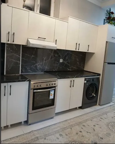 3-комн. квартира, 2 этаж, 64м², Гипразем