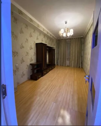 3-комн. квартира, 2 этаж, 100м², Сино