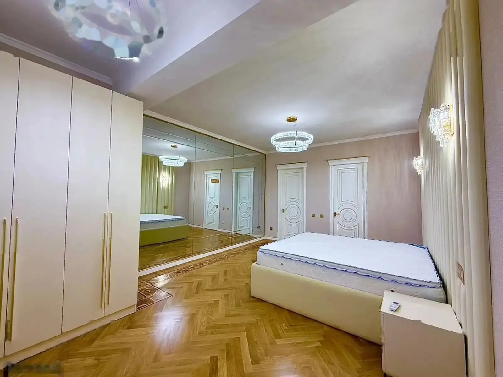 3-комн. квартира, 10 этаж, 100м², Исмоили Сомони