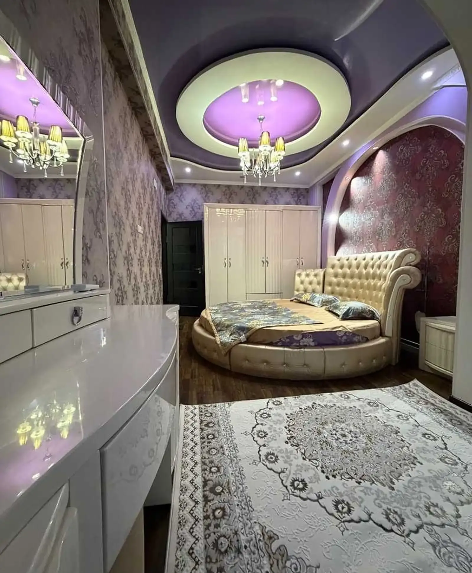2-комн. квартира, 5 этаж, 82м², Садбарг