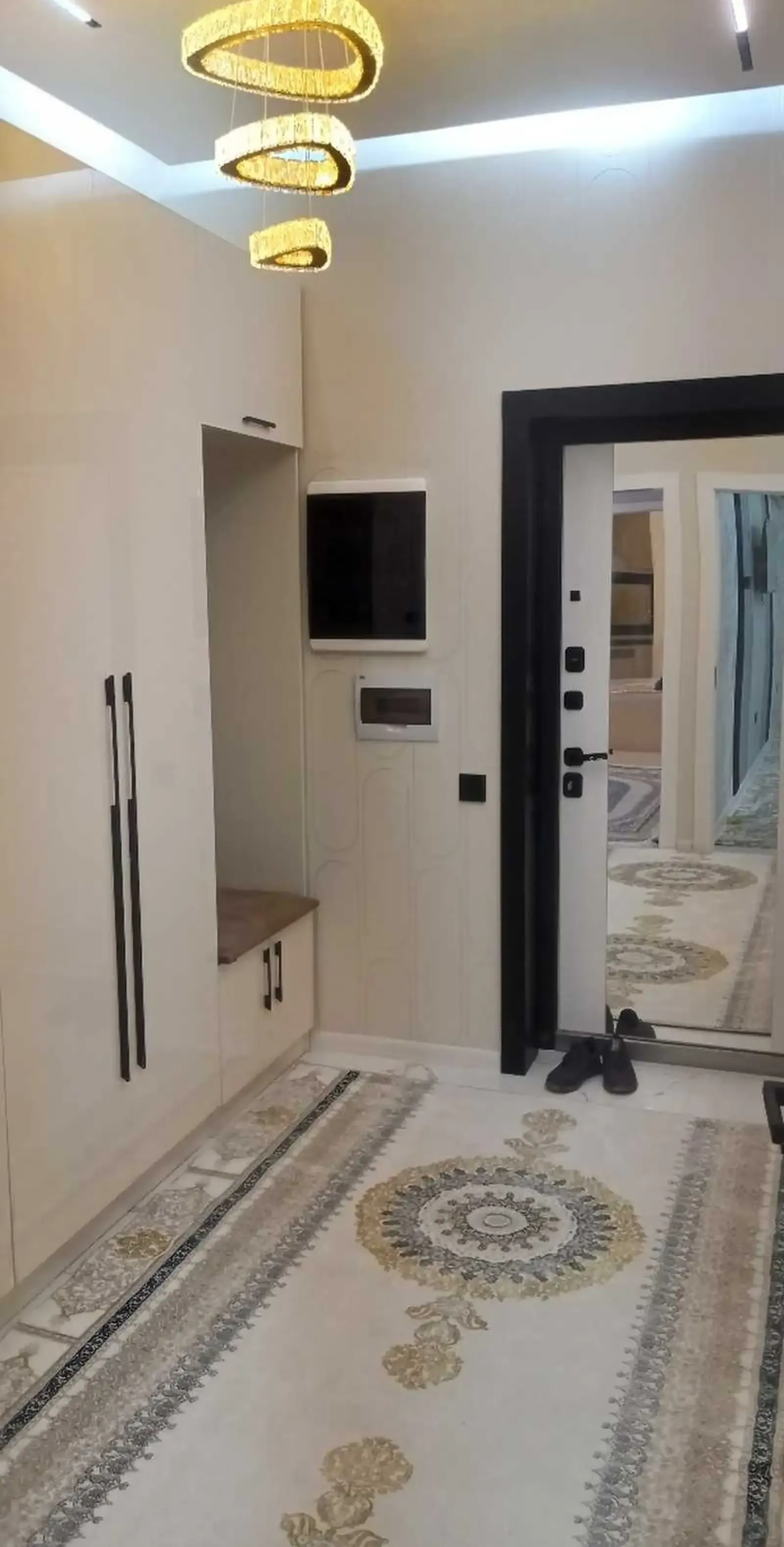 2-комн. квартира, 2 этаж, 65м², Сино