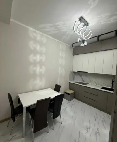 2-комн. квартира, 8 этаж, 65м², Шохмансур