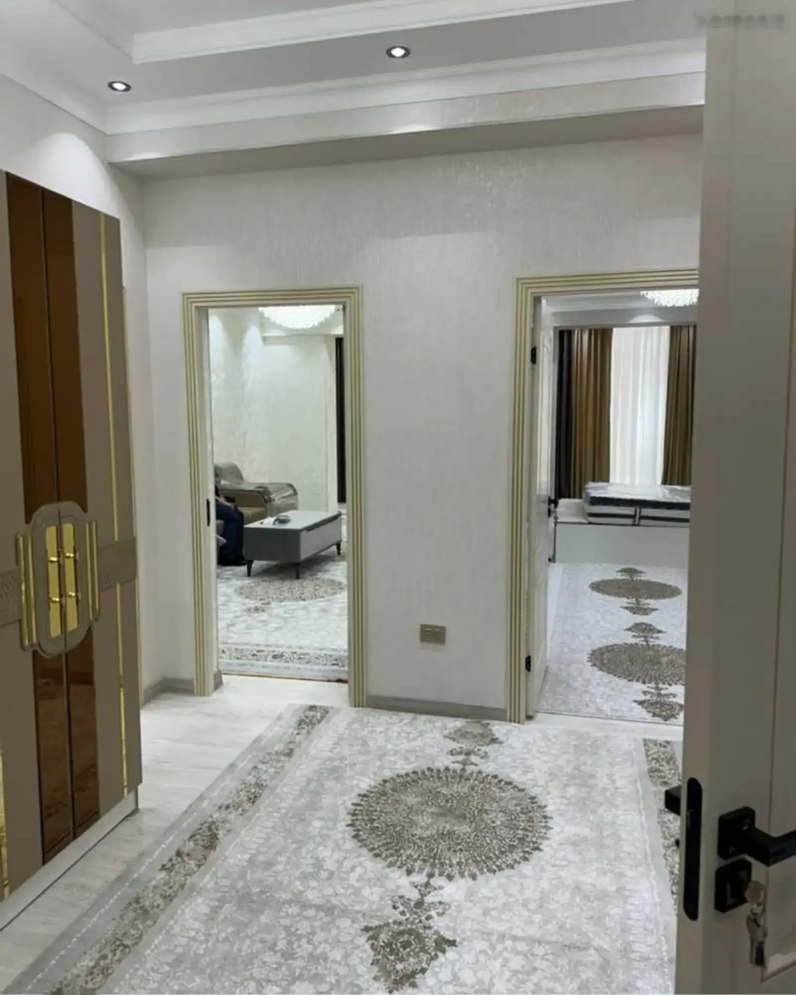 2-комн. квартира, 4 этаж, 87м², Овир