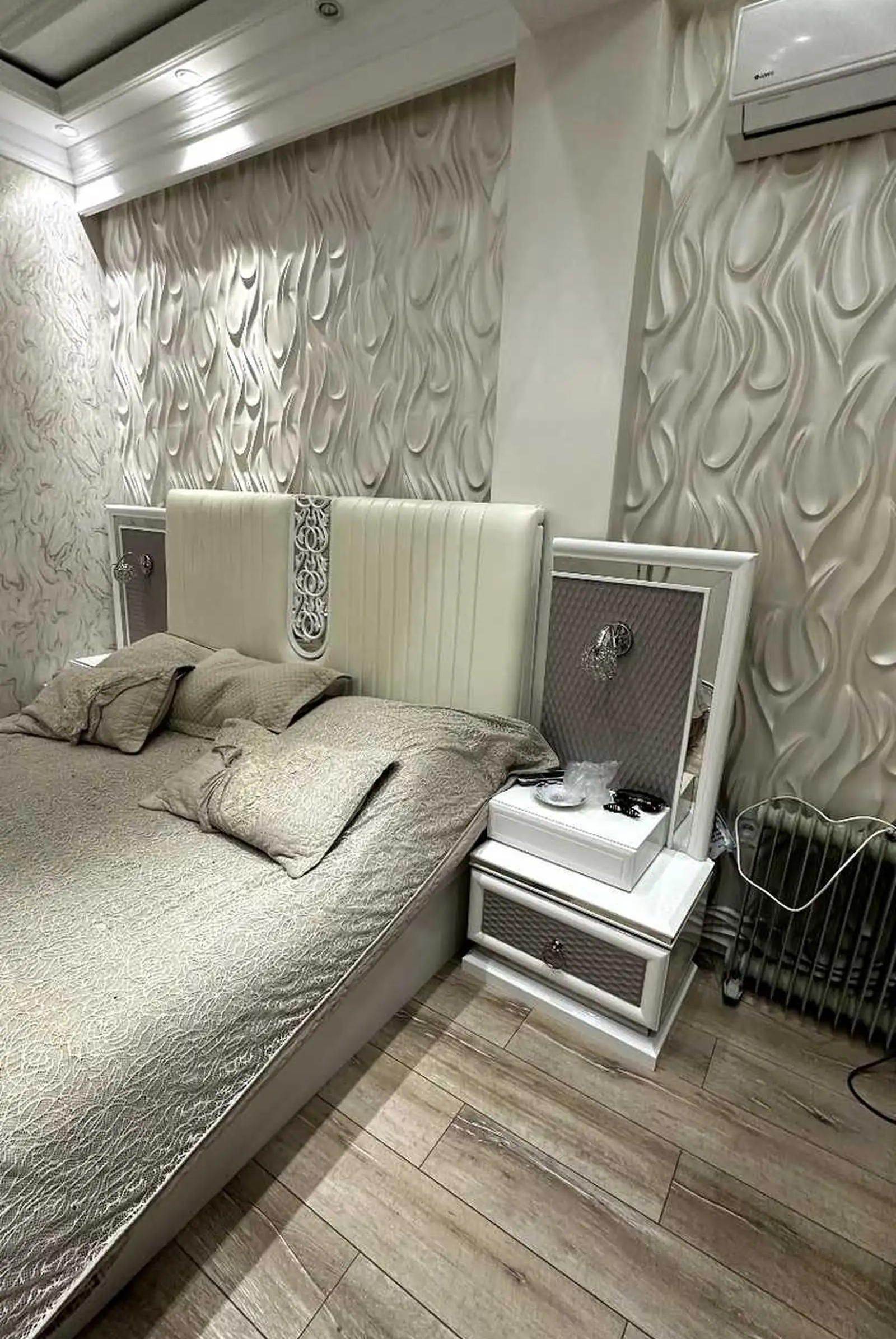 3-комн. квартира, 2 этаж, 135м², Пединститут пушти Гостиница Сафо белый Городок