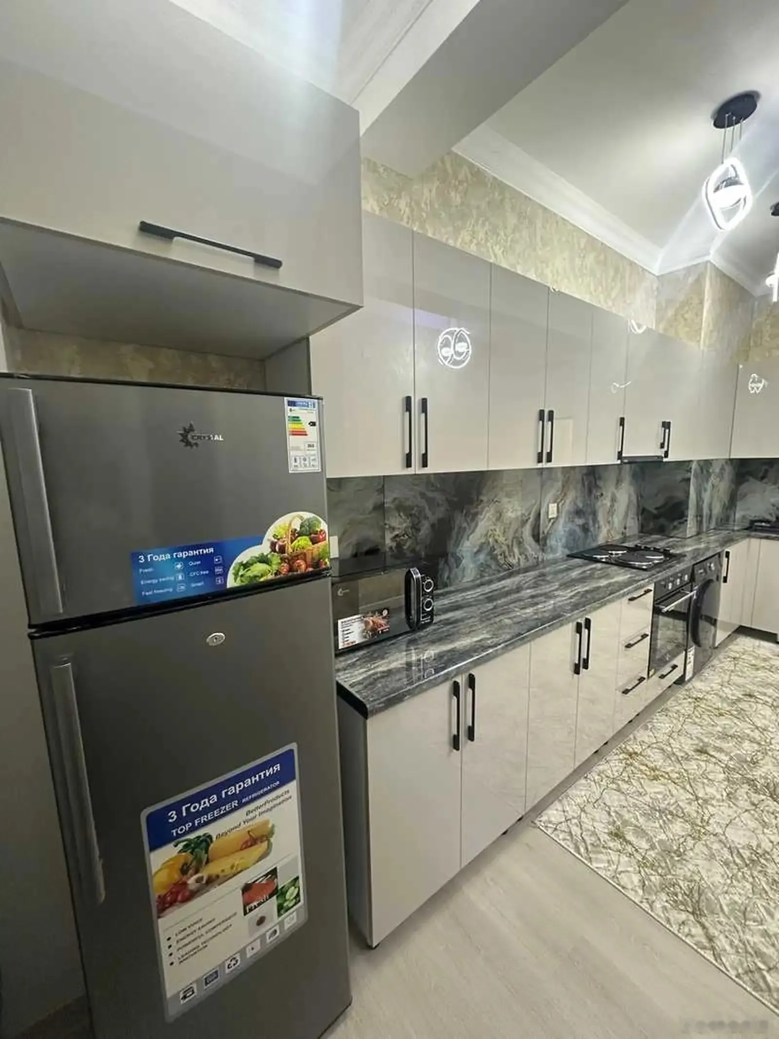 3-комн. квартира, 6 этаж, 100м², голубой экран