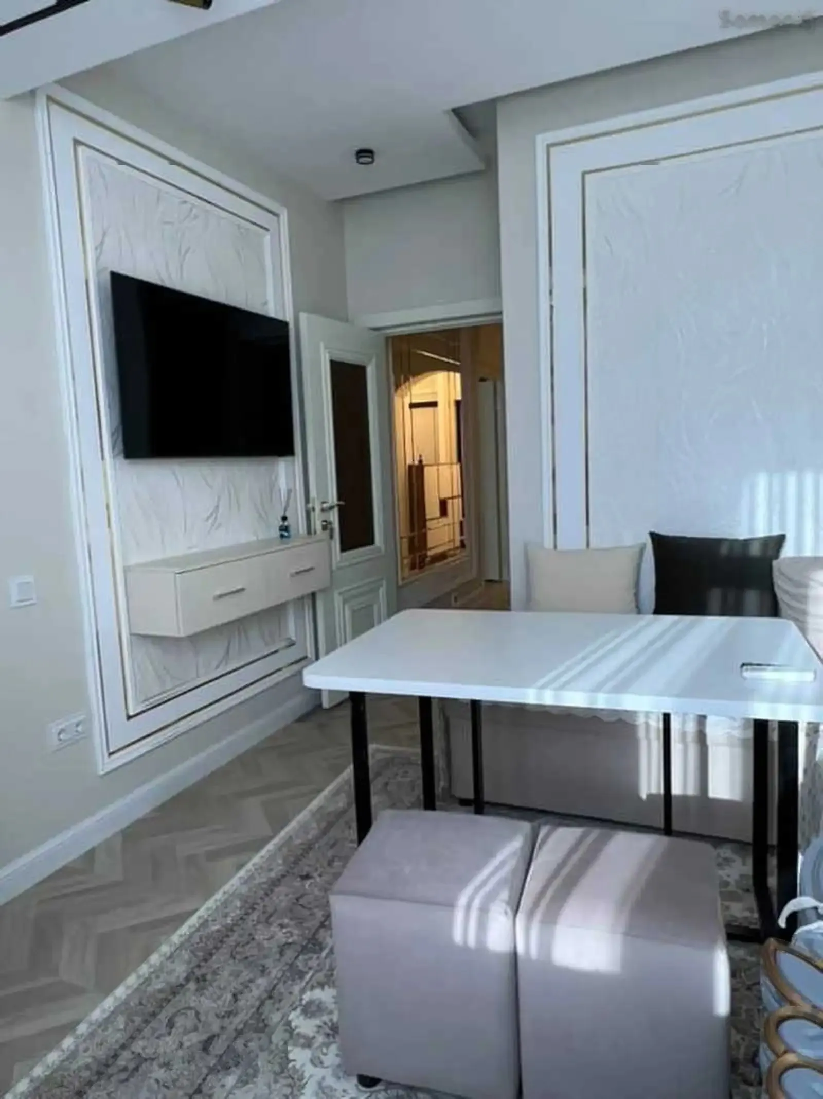 2-комн. квартира, 3 этаж, 50м², Фирдавси