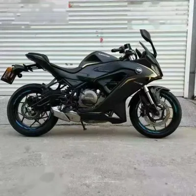Мотоцикл QJMoto