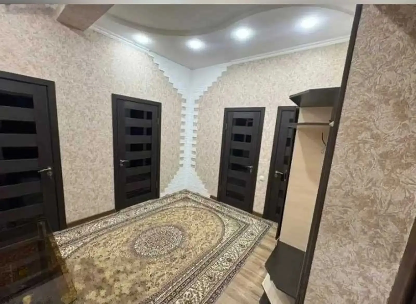 2-комн. квартира, 10 этаж, 60м², Голубой Экран