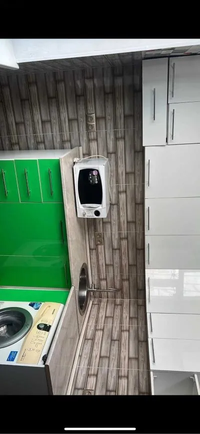 3-комн. квартира, 3 этаж, 75м², глазной