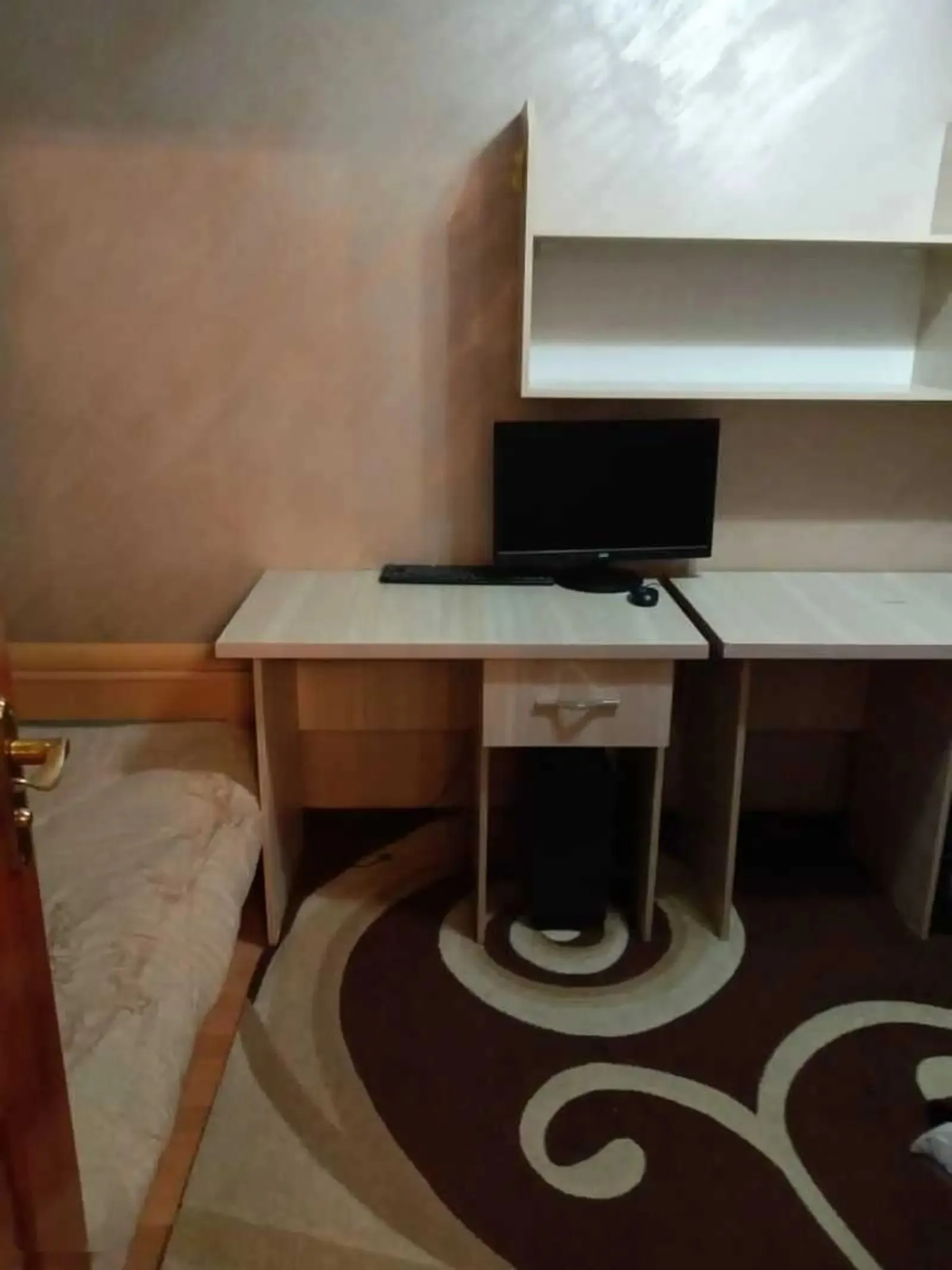 3-комн. квартира, 2 этаж, 80м², Аэропорт